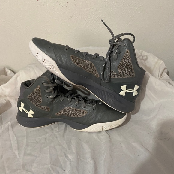 Under Armour Other - under armor clutch fit drive 1